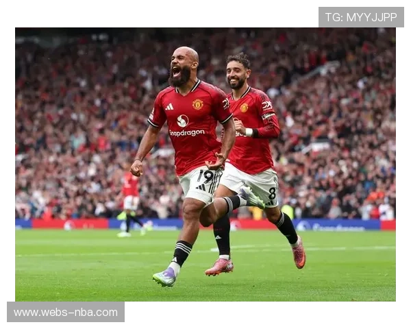 曼联新援姆伯莫连续进球，适应英超节奏后渐入佳境。